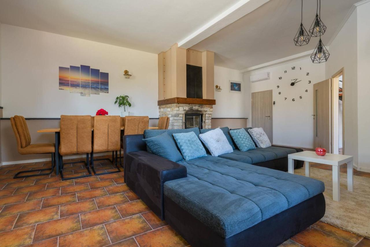 House Boky Holiday home